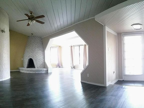 4th image of 1459 W 1st St