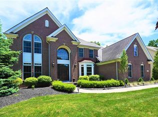 579 Legends Row, Avon Lake, OH 44012