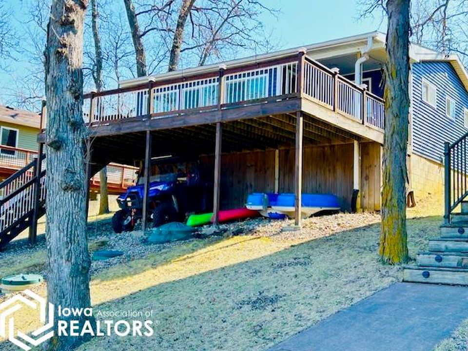 144 Center Point Dr, Montezuma, IA - View 2