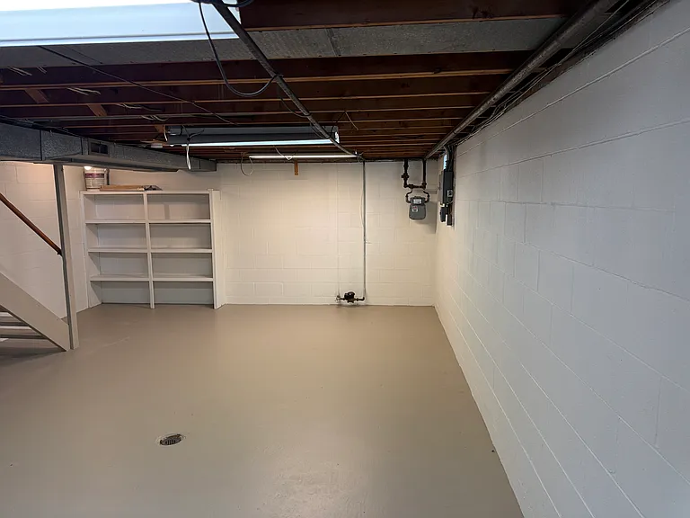 1158 Meadowbrook Ave SE — Photo 18