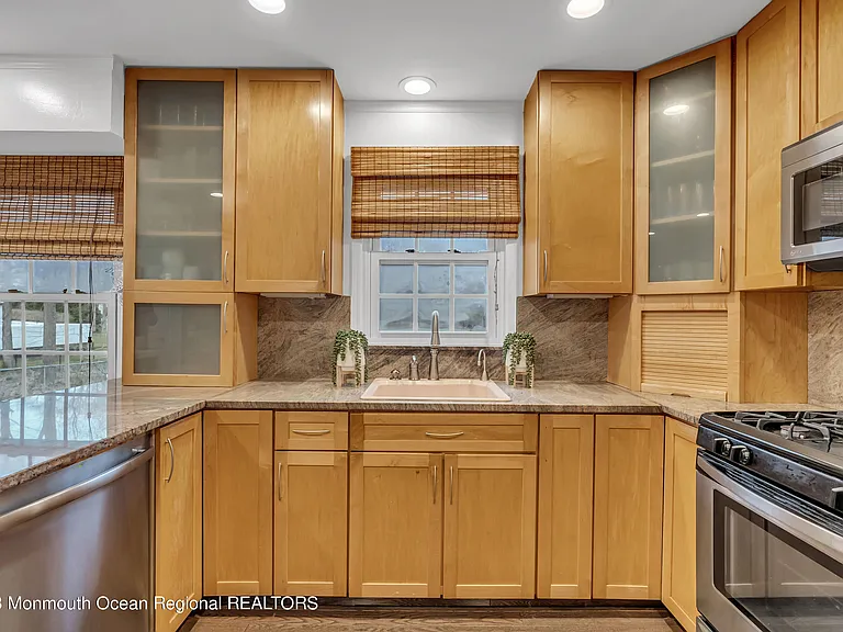 2912 Logan Rd — Photo 5