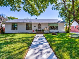 6920 Winchester St, Dallas, TX 75231