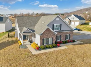 3015 Adam Dr, Vinton, VA 24179