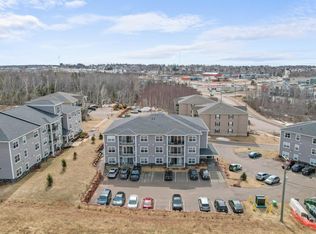 210 Shakespeare Dr #210, Stratford, PE C1B 4B7