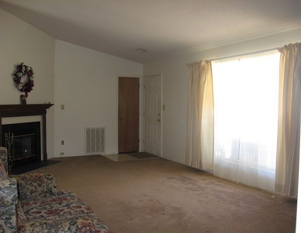 2nd image of 1524 Cedar Terrace Dr