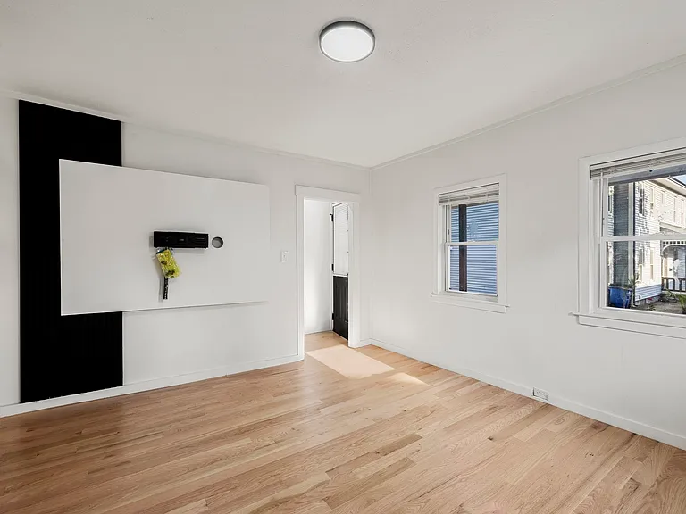 10 1/2 Gould St #10-1/2 — Photo 5