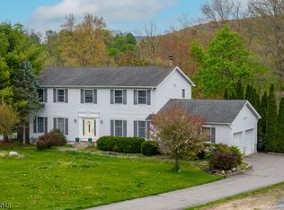 20 Willow Grove Ct, Ogdensburg Boro, NJ 07439