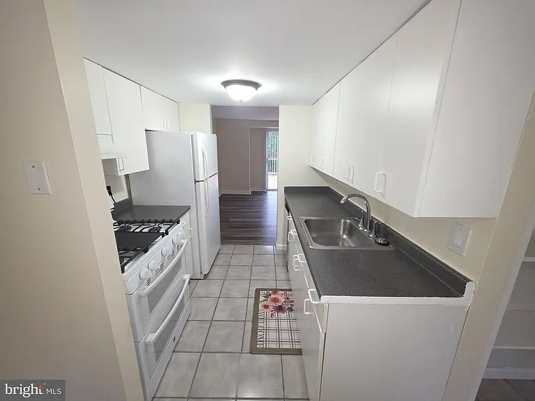 5407 Fallriver Row Ct — Photo 6