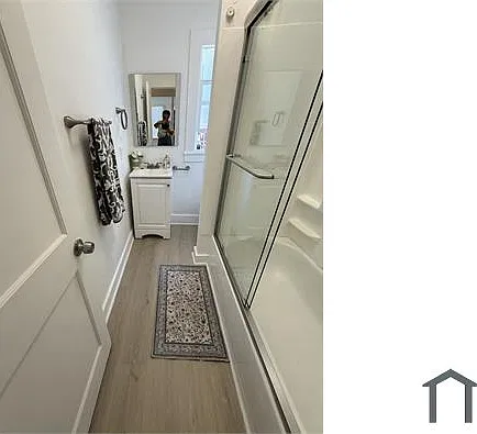 Studio, 320 sqft, $1,695 — Photo 1