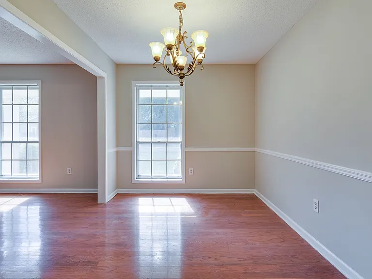6258 Ridge Manor Dr — Photo 10
