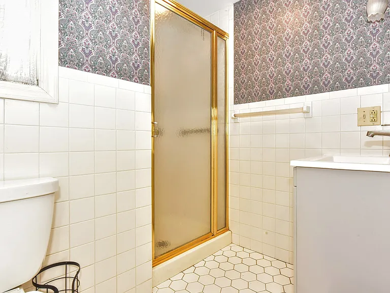 161 Wyckoff Ave — Photo 5