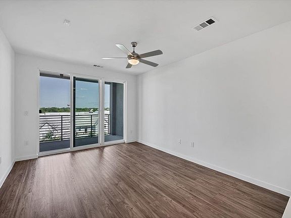 3rd image of 4801 Springdale Rd #1402