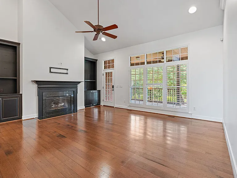 298 Gillette Dr — Photo 30
