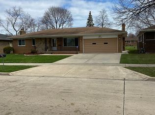 30430 Progress St, Roseville, MI 48066