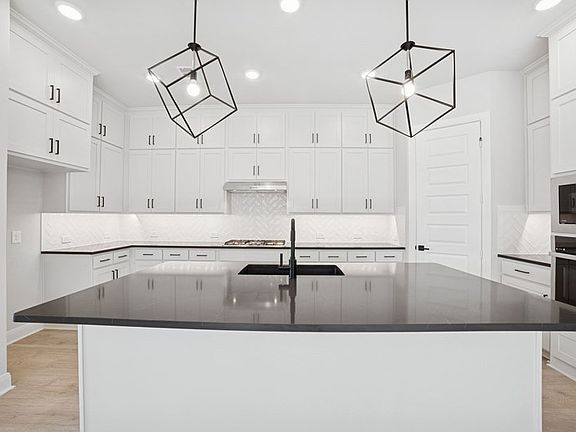 The Ellwood - Kitchen