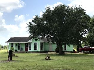 1786 E Buccaneer Dr, Winnie, TX 77665