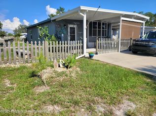9308 Stingray Dr, Weeki Wachee, FL 34613