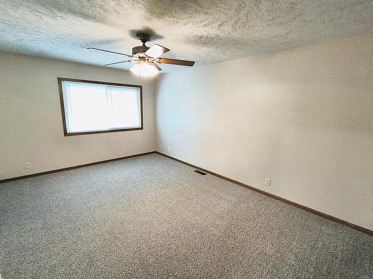 3412 Allendale Dr — Photo 11