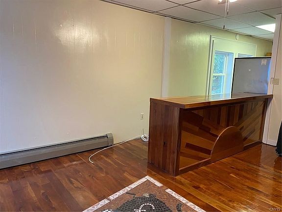 3rd image of 2068 Harwood Dr