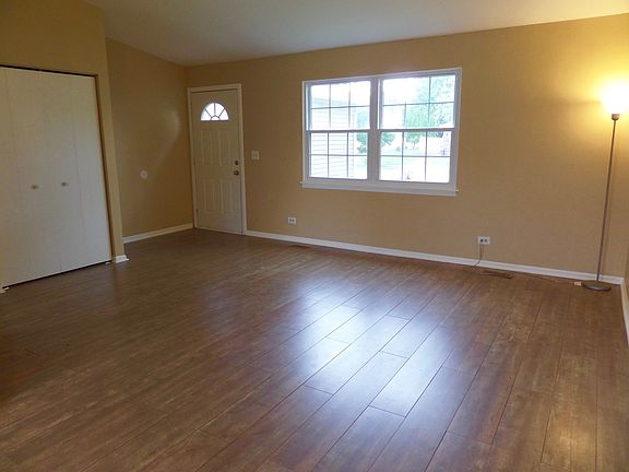 4th image of 358 Homewood Dr