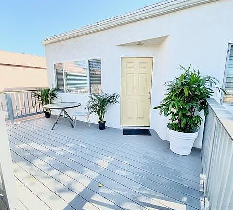2nd image of 4639 Wilson Ave