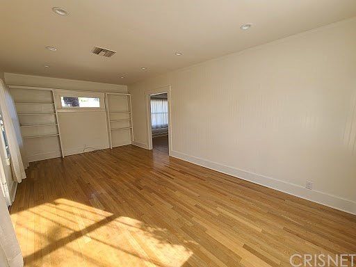 4th image of 2700 W Verdugo Ave