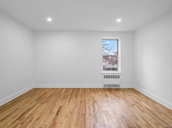 6535 Yellowstone Boulevard #2F, Forest Hills, NY 11375