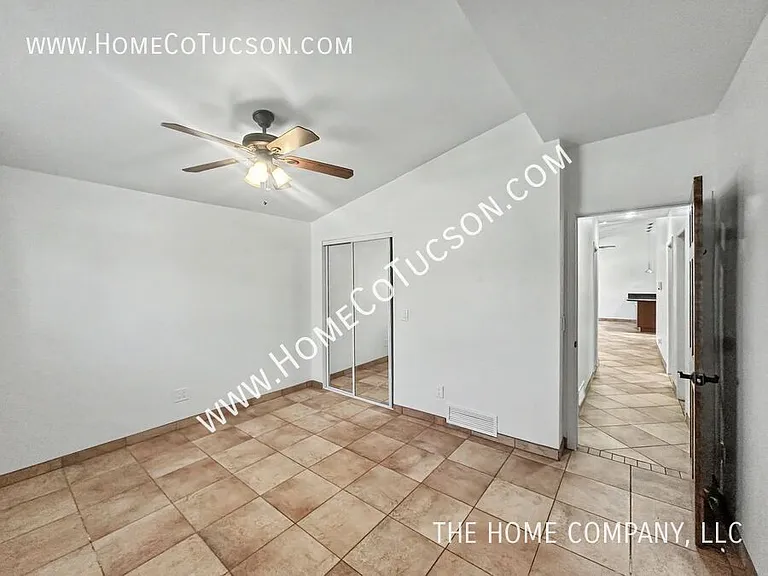 5121 E 6th St — Photo 18
