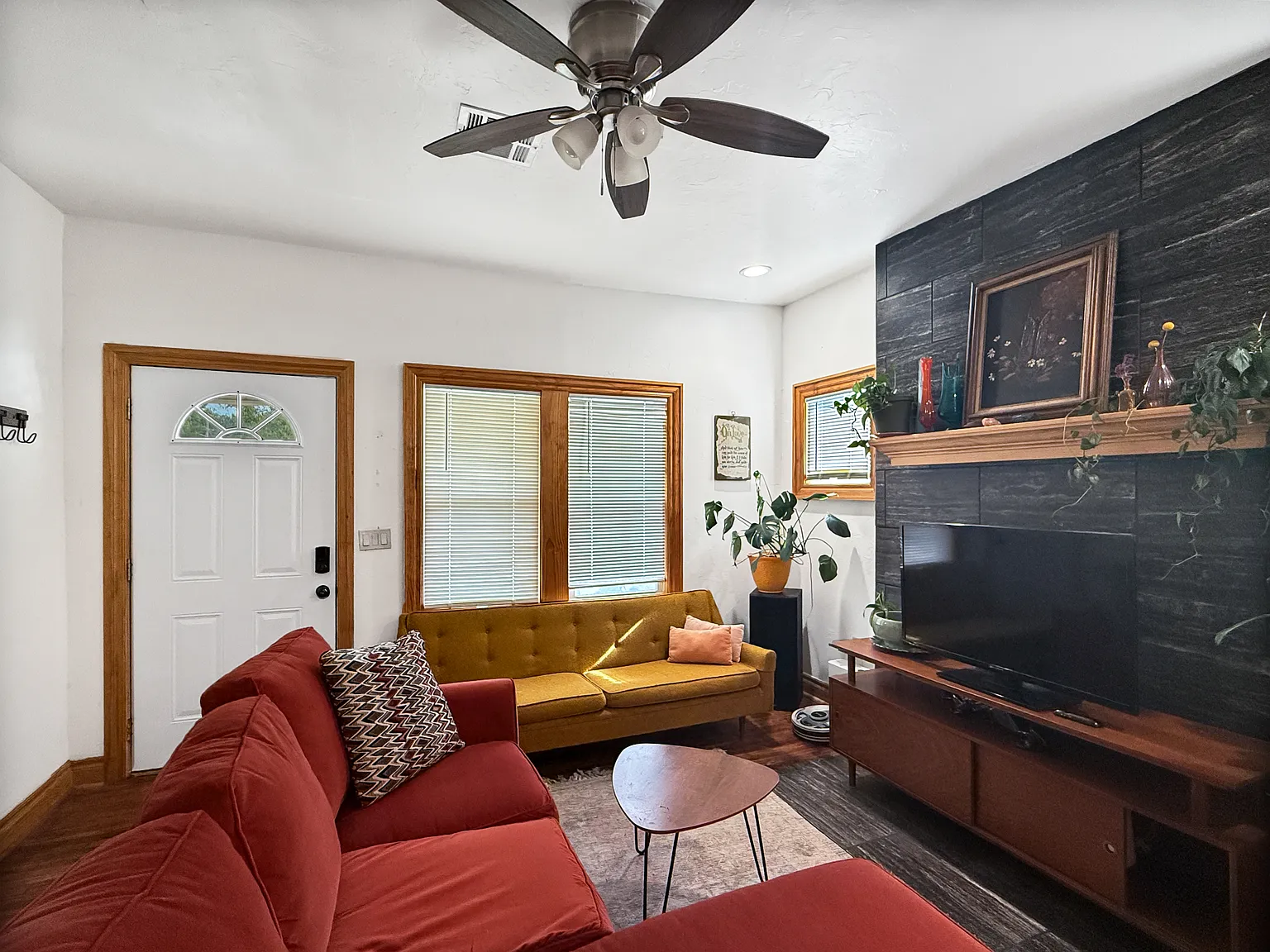 3 bed, 1254 sqft, $1,200 — Photo 4