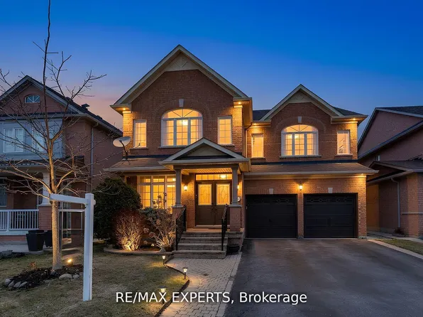 13 Villagewood St, Brampton, ON L6P 2C3