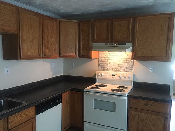 3rd image of 6055 Lamar Dr