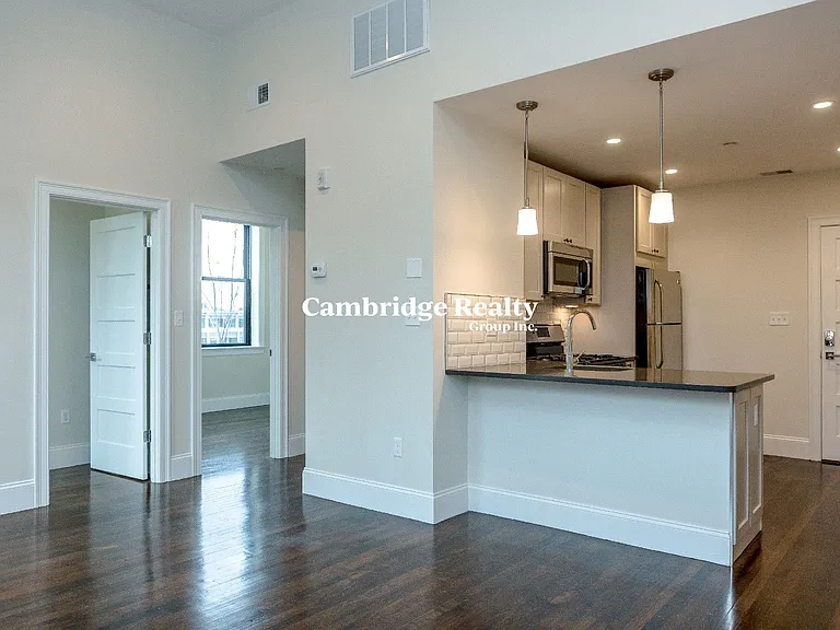 11 Newcomb St #8T — Photo 2
