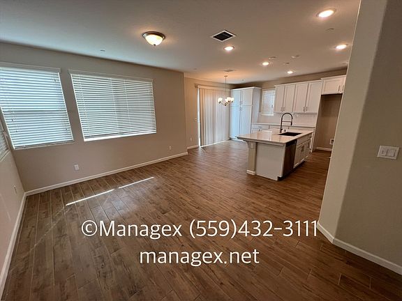 2nd image of 1122 Elevations Way W