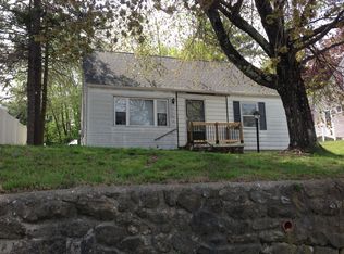 5 Deepwood Dr, Waterbury, CT 06708