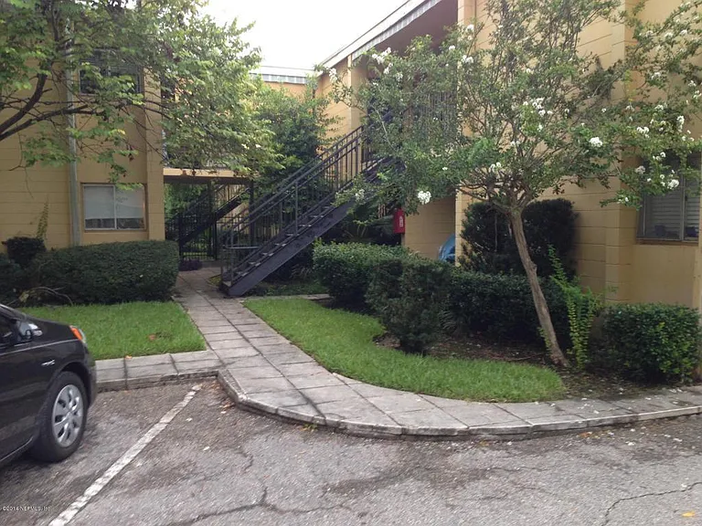 2043 Dunsford Ter #25 — Photo 3