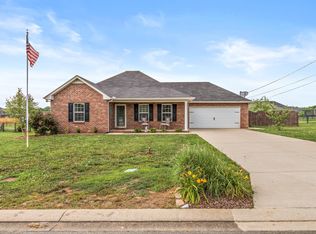 2731 Cliffside Dr, Christiana, TN 37037