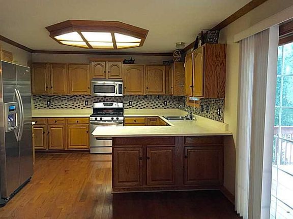 2nd image of 3510 Julie Dr