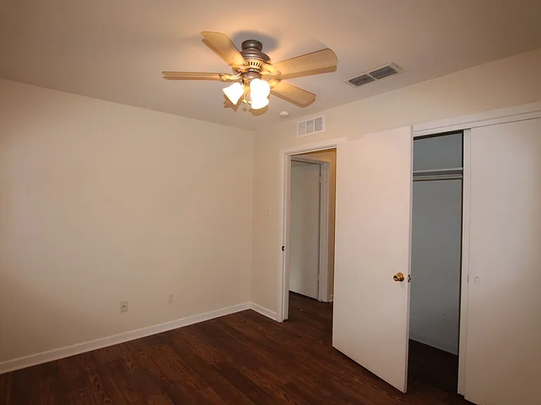 2113 Old Omen Rd — Photo 10