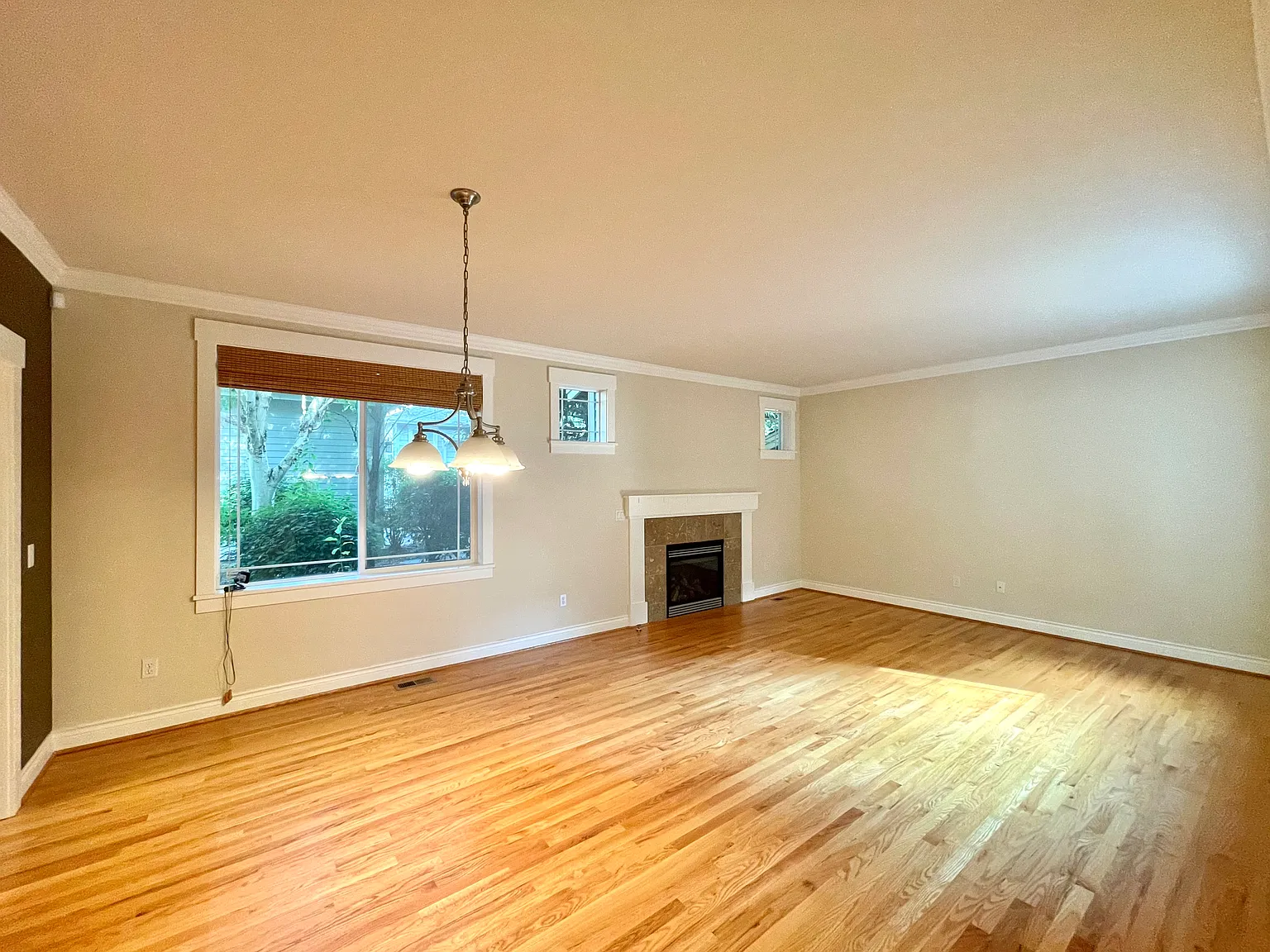 4 bed, 3250 sqft, $5,600 — Photo 4