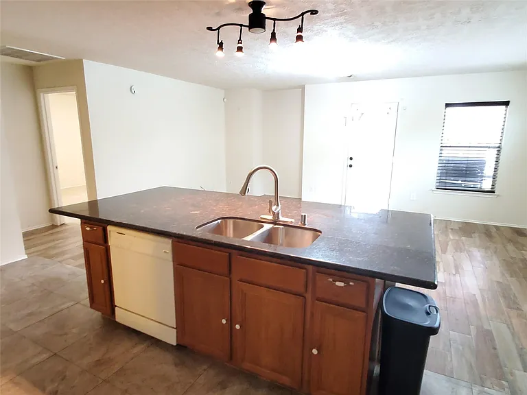 18203 Afton Hollow Ln — Photo 13
