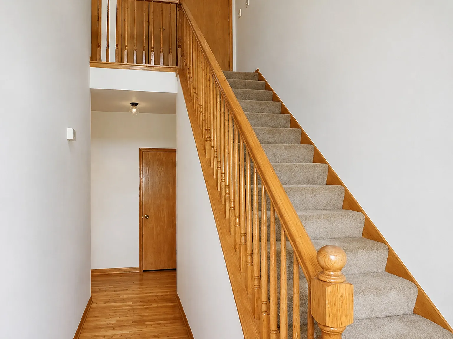 231 Walker Dr — Photo 4