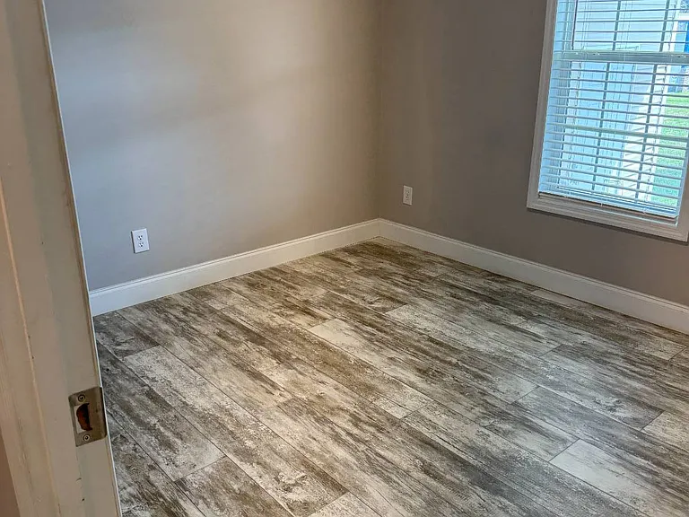 134 Clover Ct — Photo 18