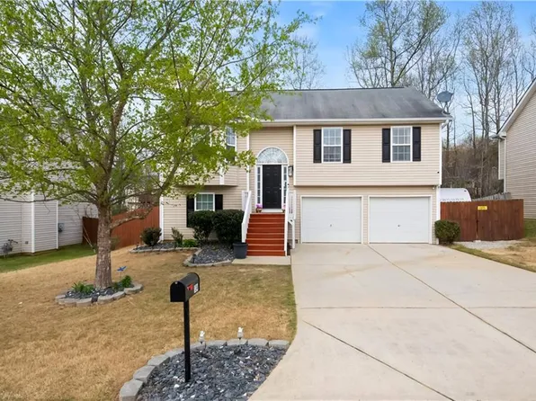 134 Remington Place Dr, Dallas, GA 30157