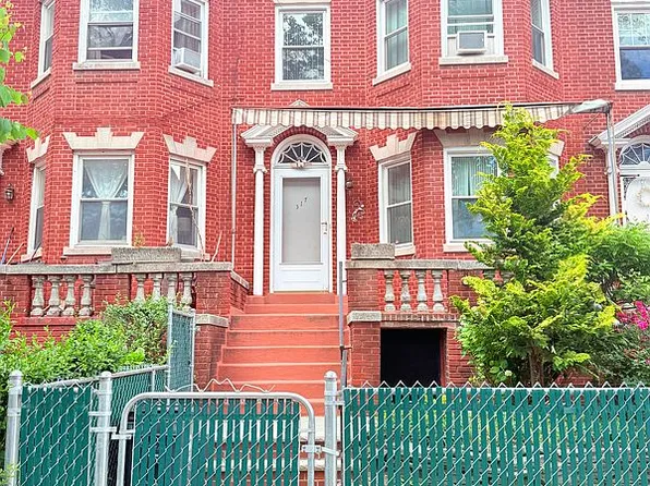 317 Caton Ave, Brooklyn, NY 11218