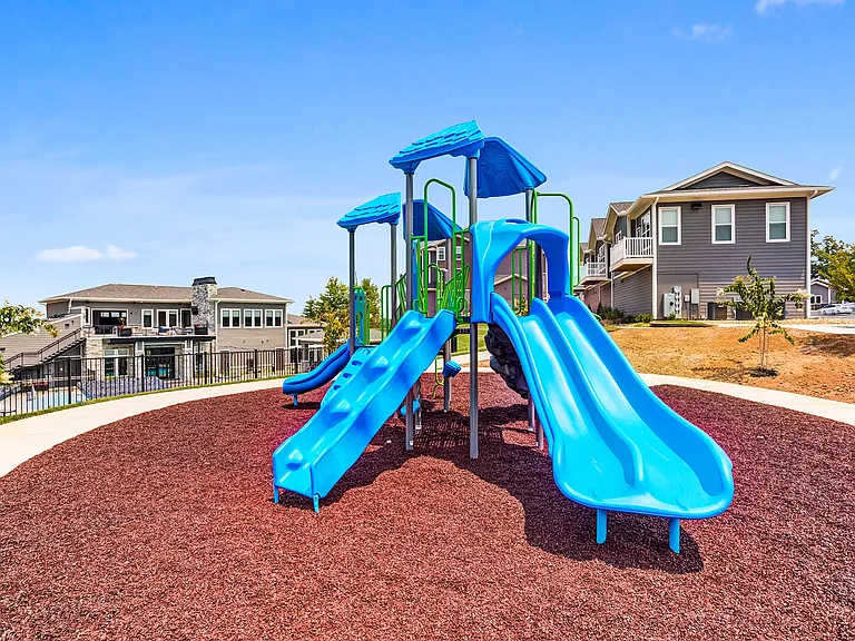 Icon Apartment Homes at Hardin Valley — Photo 15
