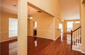 4th image of 515 Pinnacle Dr