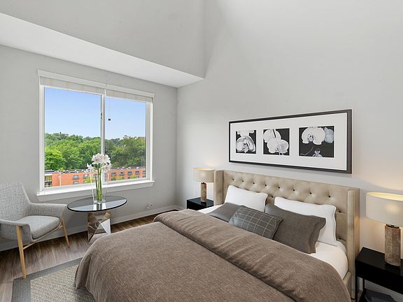 5th image of 30 Lancaster Ave #5774722
