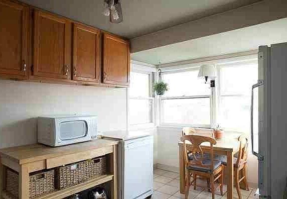 Kitchen with dishwasher