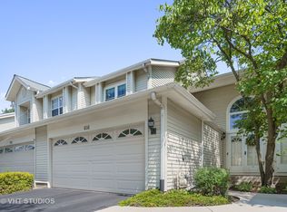 616 Sturnbridge Ln, Schaumburg, IL 60173