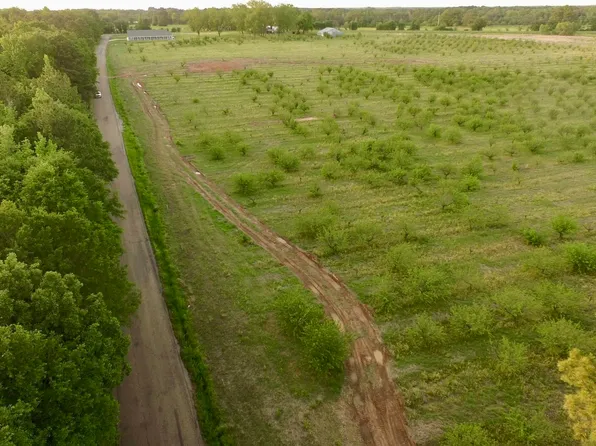 7 County Road 4320, Pittsburg, TX 75686